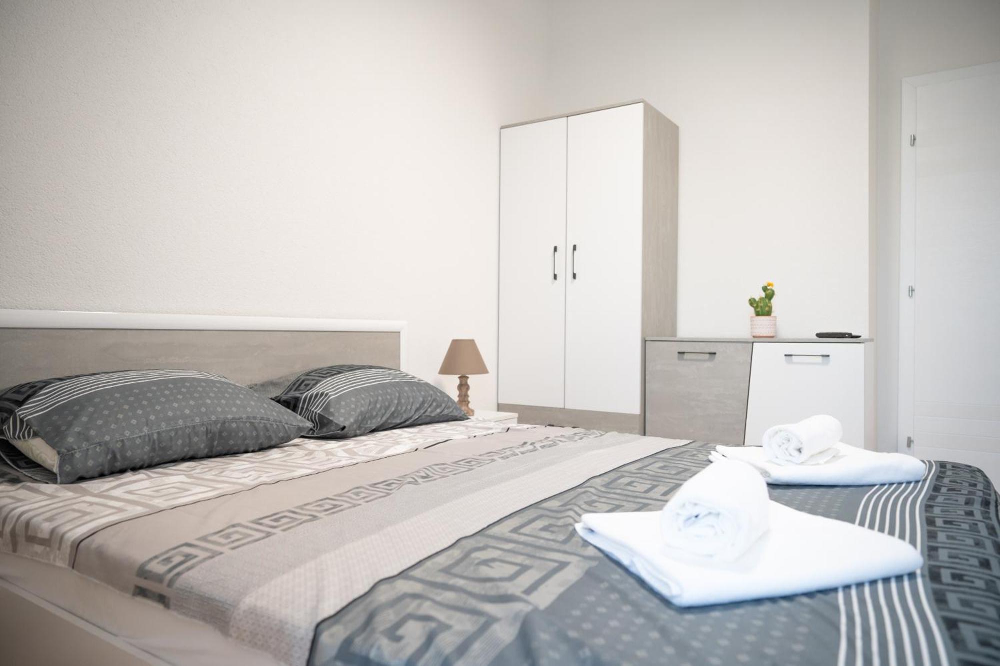 New 1 Bedroom Apt In Skopje City Center - Free Parking Екстер'єр фото